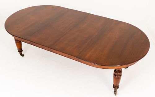 Victorian Mahogany 2 Leaf Extending Dining Table