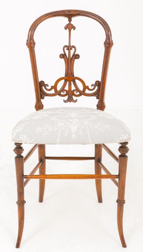 Pretty Victorian Walnut Chair