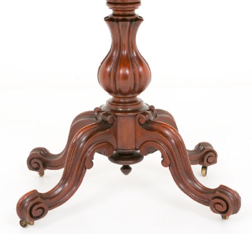 VICTORIAN MAHOGANY CARD TABLE - ADDITIONAL PHOTO 1