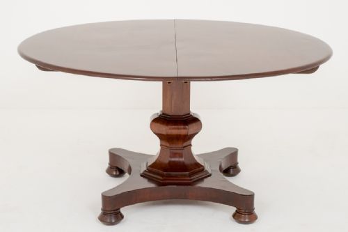 fig 1. William IV Mahogany Circular Extending Dining Table