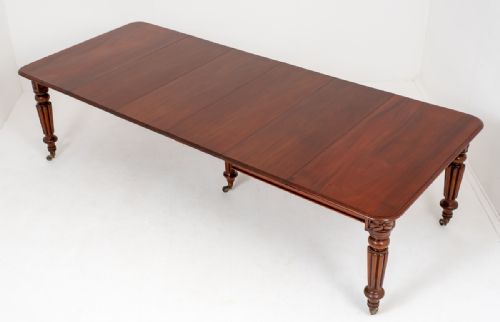 Superb William IV Mahogany Extending Dining Table