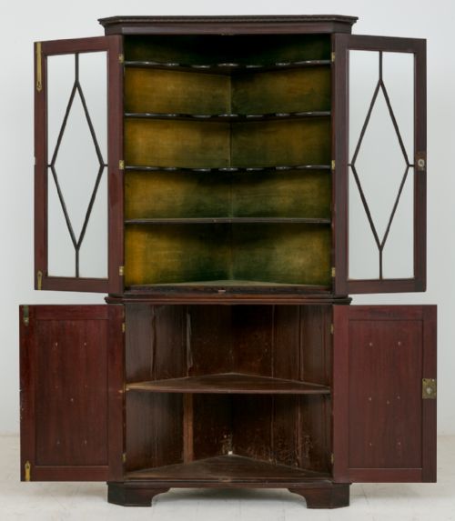 GEORGE II MAHOGANY GLAZED CORNER CABINET - ADDITIONAL PHOTO 4