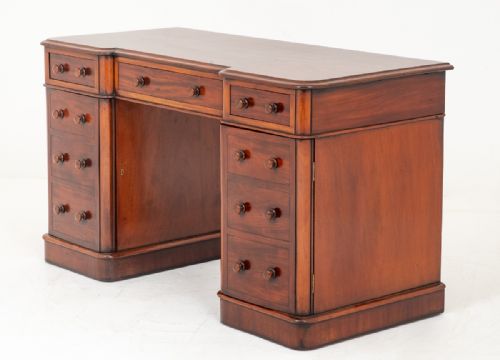 Victorian Mahogany Pedestal Desk