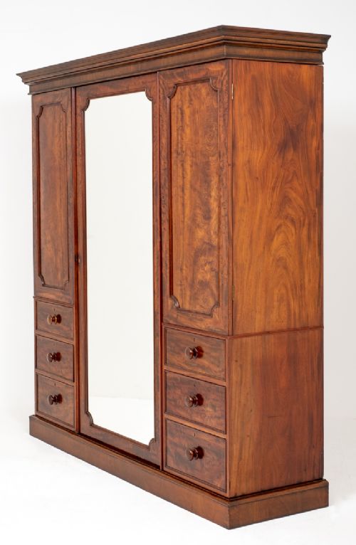 Superb William IV Mahogany Wardrobe