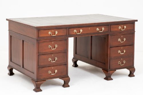 Victorian Mahogany Pedestal Desk.