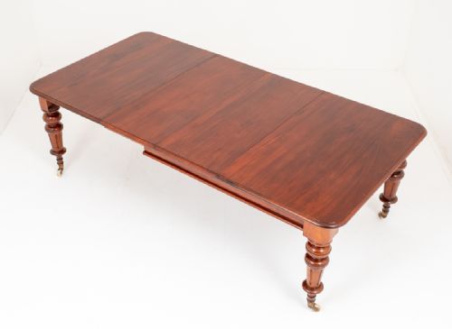 Victorian Mahogany 2 Leaf Extending Dining Table