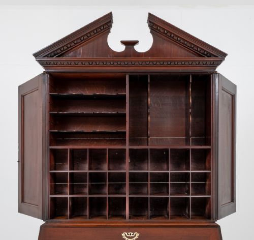 GEORGE II MAHOGANY BUREAU BOOKCASE - ADDITIONAL PHOTO 3
