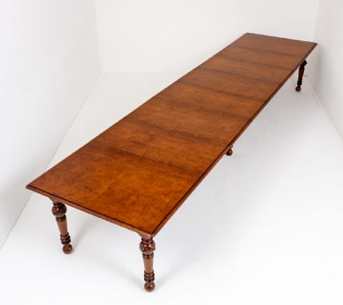 Superb Victorian Burr Oak Extending Dining Table