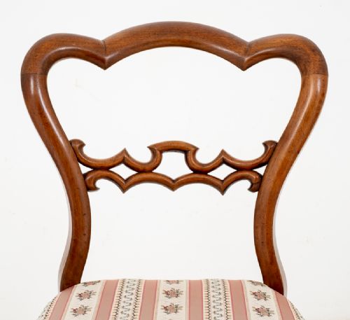 PRETTY PAIR OF VICTORIAN MAHOGANY SIDE CHAIRS - ADDITIONAL PHOTO 3
