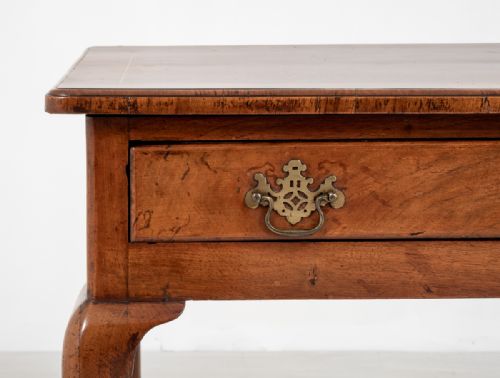 QUEEN ANNE STYLE MAHOGANY LOWBOY - ADDITIONAL PHOTO 1