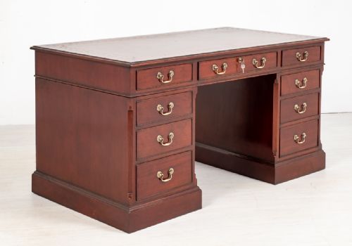 Mahogany Georgian Style Pedestal Desk