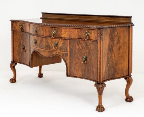 Stunning Mahogany Chippendale Style Sideboard