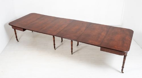 Good Regency Mahogany 8 Leg Extending Dining Table
