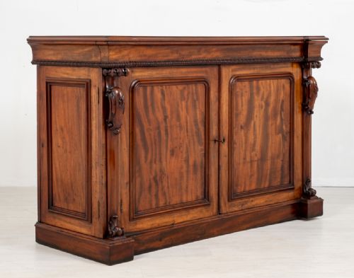 Excellent Quality Mahogany 2 Door Side Cabinet / Server