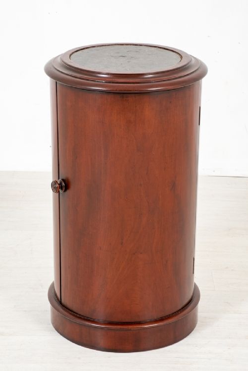 Victorian Mahogany Pot Cupboard