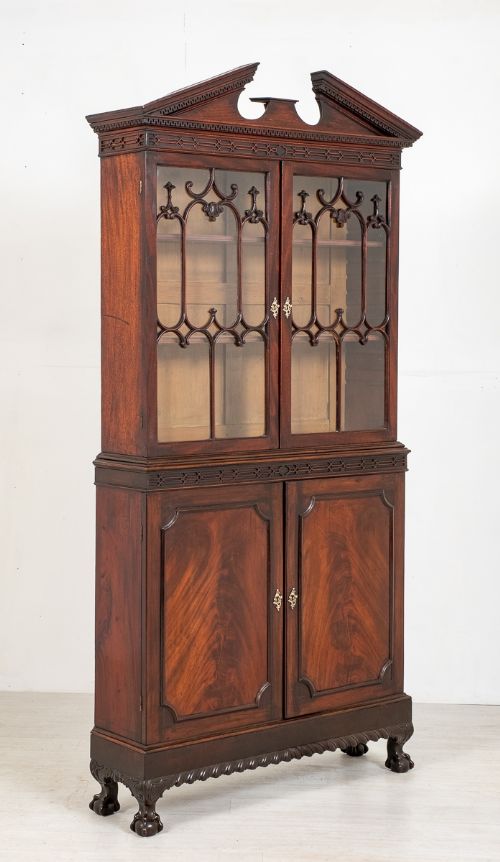 Mahogany Chippendale Style 2 Door Bookcase.