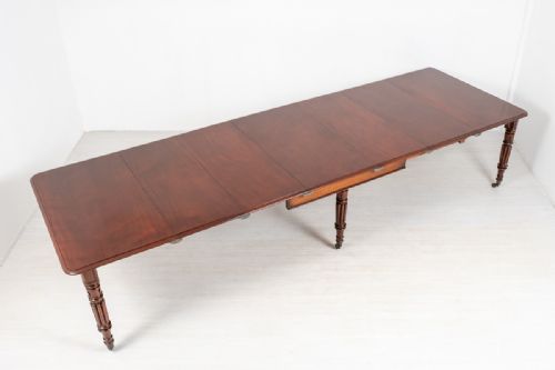 Splendid Mahogany William IV Extending Dining Table