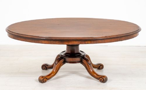 Large Victorian Mahogany Oval Coffee Table