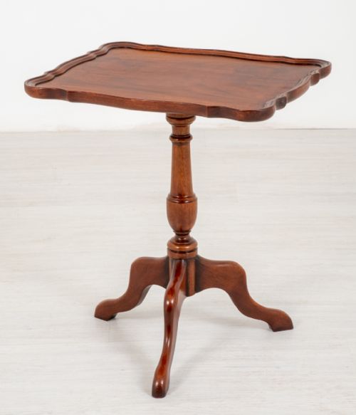 Pretty Georgian Style Mahogany Wine Table