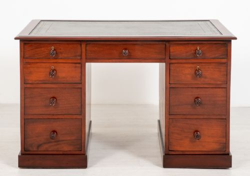 VICTORIAN MAHOGANY PEDESTAL DESK - ADDITIONAL PHOTO 6