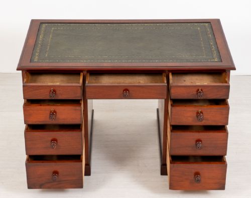 VICTORIAN MAHOGANY PEDESTAL DESK - ADDITIONAL PHOTO 4