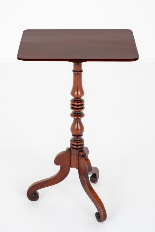VICTORIAN MAHOGANY WINE TABLE