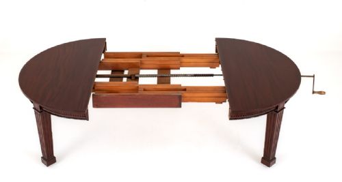 GOOD QUALITY MAHOGANY 2 LEAF EXTENDING DINING TABLE - ADDITIONAL PHOTO 3