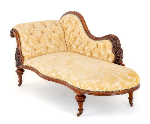 Elegant Victorian Walnut Chaise Longue