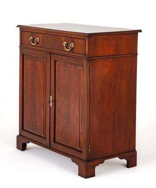 Georgian 2 Door Mahogany Side Cabinet.