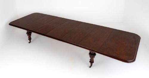 Very Impressive Victorian Mahogany Extending Dining Table