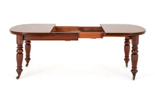fig 1. Victorian Mahogany 2 Leaf Extending Dining Table