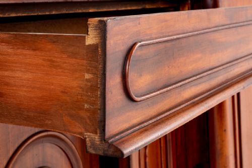 VICTORIAN MAHOGANY 4 DOOR SIDEBOARD - ADDITIONAL PHOTO 6
