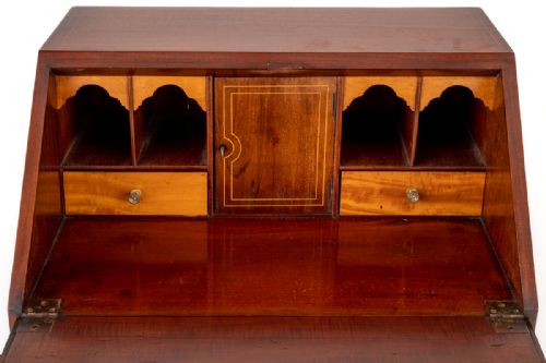 SHERATON REVIVAL MAHOGANY LADIES BUREAU - ADDITIONAL PHOTO 7