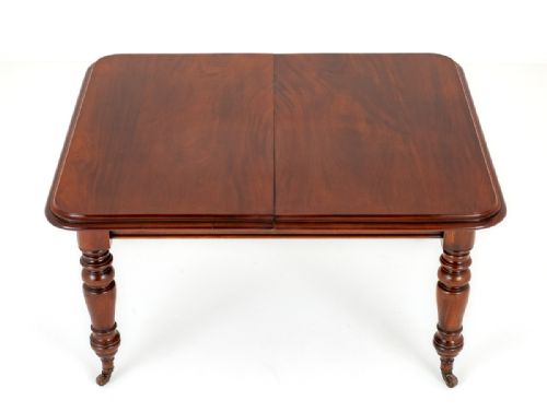fig 1. Victorian Mahogany Extending Dining Table