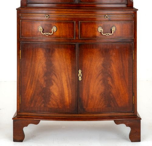 fig 1. Elegant Mahogany Drinks Cabinet