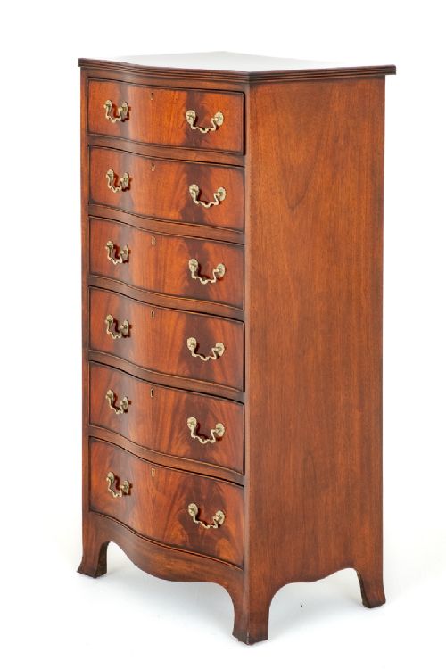 Mahogany Serpentine Chest of Drawers