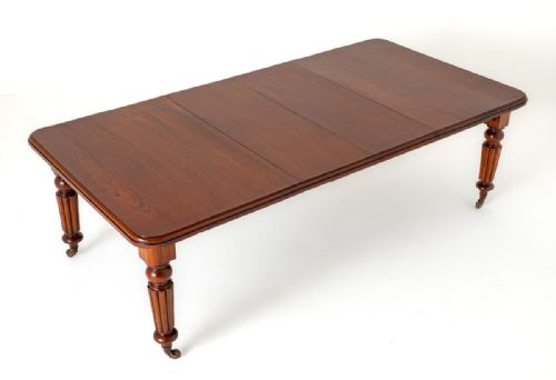 Victorian Mahogany 2 Leaf Extending Dining Table