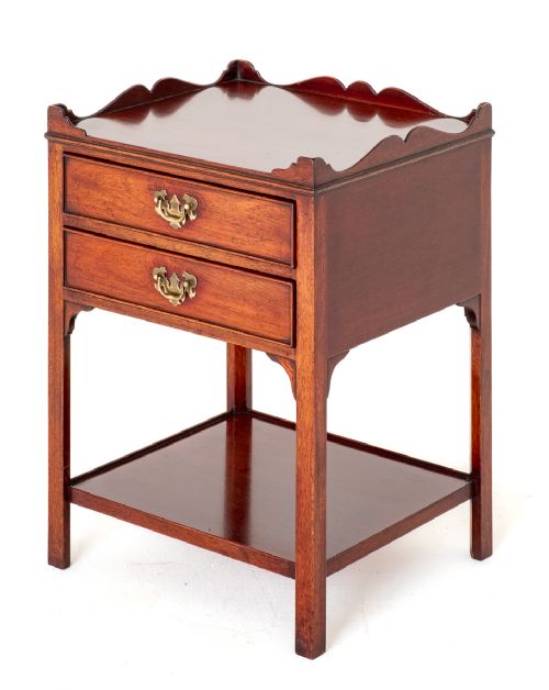Georgian Style Mahogany Bedside Cabinet