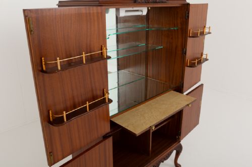 QUEEN ANNE STYLE MAHOGANY COCKTAIL CABINET - ADDITIONAL PHOTO 5