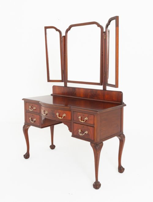 fig 1. Mahogany Chippendale Style Dressing Table