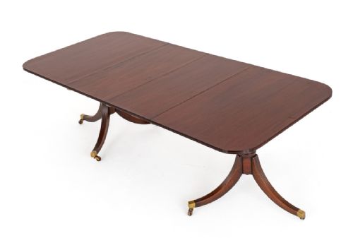 Regency Style Mahogany 2 Leaf Extending Dining Table