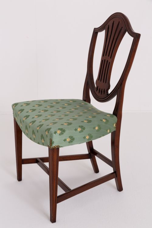 fig 1. Set of 8 (6 + 2) Hepplewhite Style Mahogany Dining