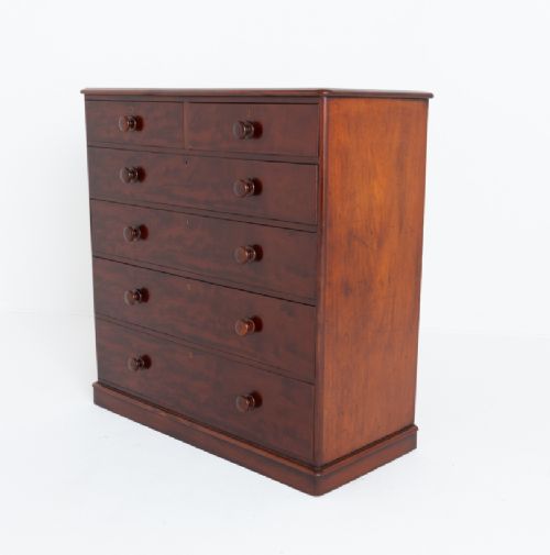 Victorian Mahogany Chest of Drawers