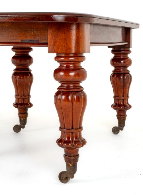 fig 1. Superb William IV Mahogany Extending Dining Table