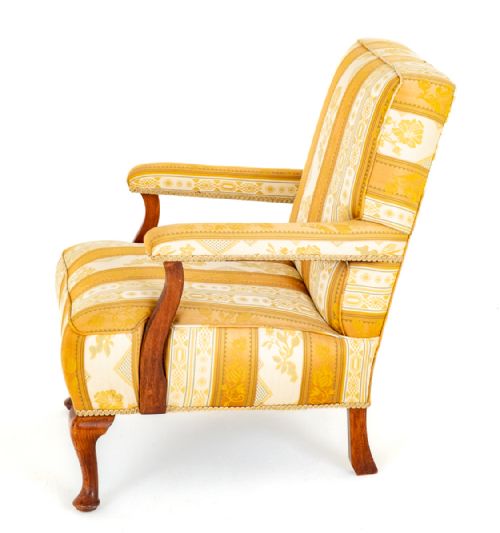 QUEEN ANNE STYLE ARM CHAIR - ADDITIONAL PHOTO 3