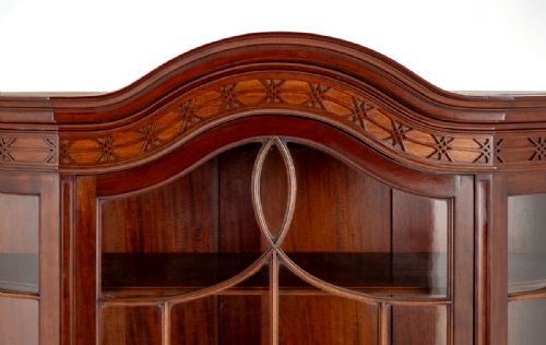 GOOD QUALITY MAHOGANY DISPLAY CABINET - ADDITIONAL PHOTO 5