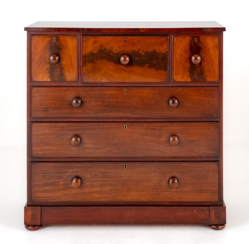 VICTORIAN MAHOGANY CHEST OF DRAWERS - ADDITIONAL PHOTO 1