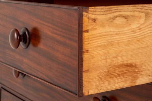 VICTORIAN MAHOGANY CHEST OF DRAWERS - ADDITIONAL PHOTO 2