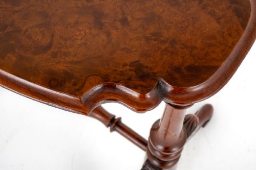 PRETTY VICTORIAN WALNUT OCCASIONAL TABLE - ADDITIONAL PHOTO 3