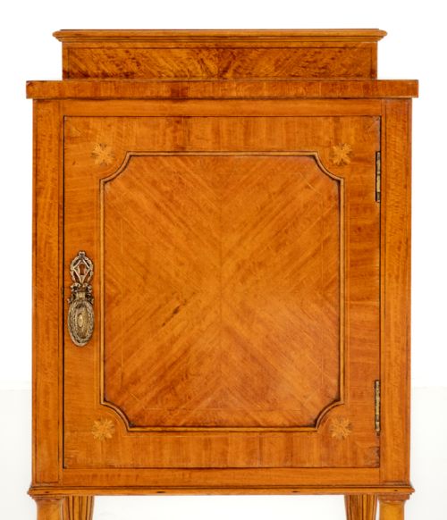 PRETTY SATINWOOD BEDSIDE CABINET - ADDITIONAL PHOTO 2